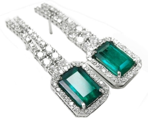 Colombian emerald earrings